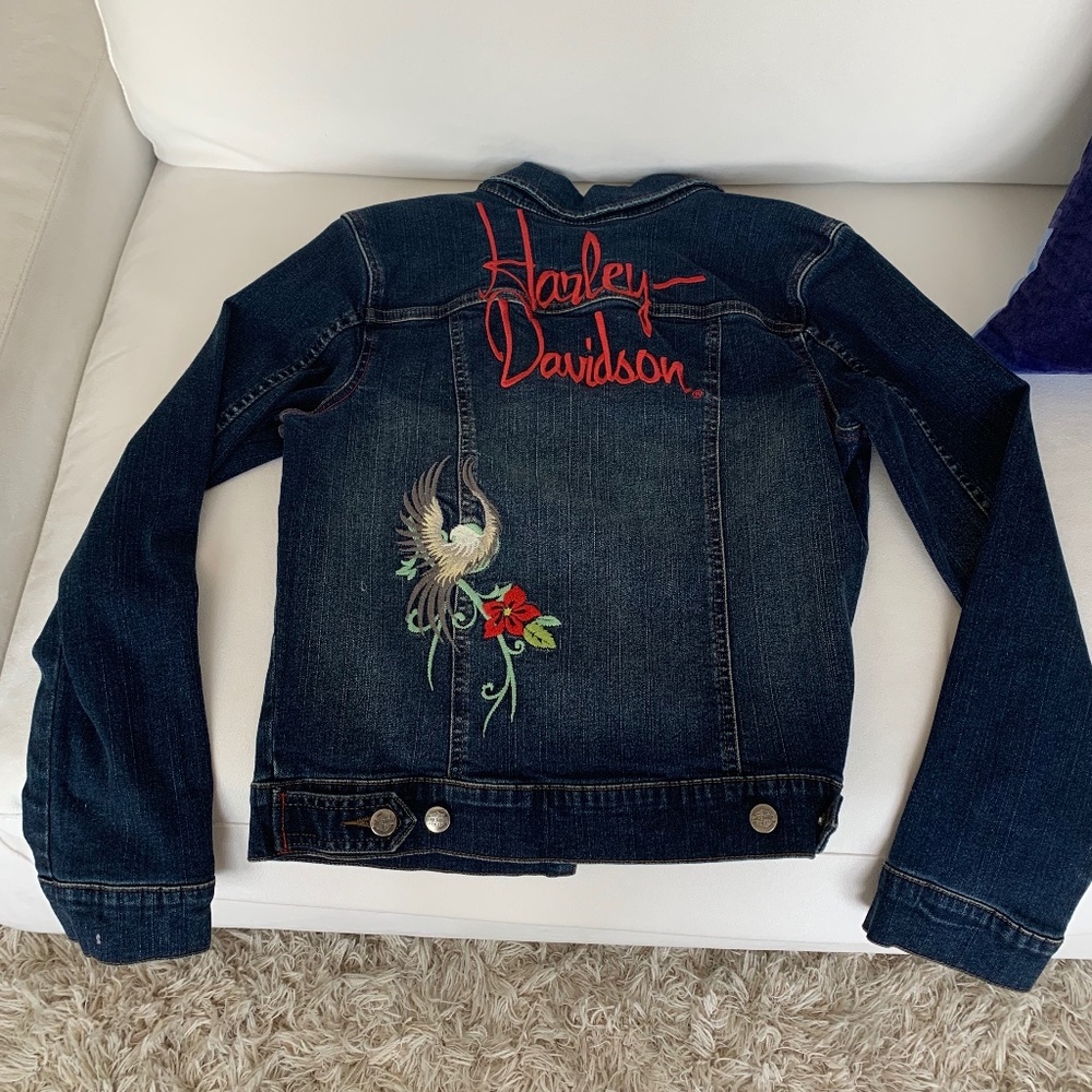 Vintage Genuine Beautiful Embroidered Harley-Davison Jean Jacket